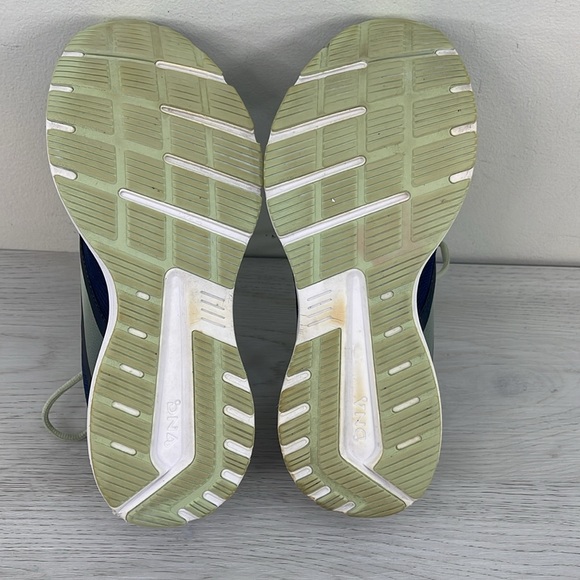 Brooks Range Running Shoes-Women - Picture 10 of 11